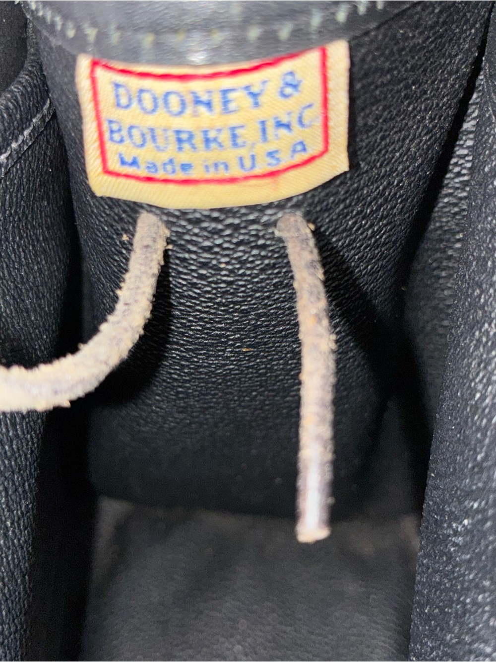 Vintage Dooney & Bourke Boston Black Pebbled Leather Satchel with Brass Hardware - Picture 10 of 13